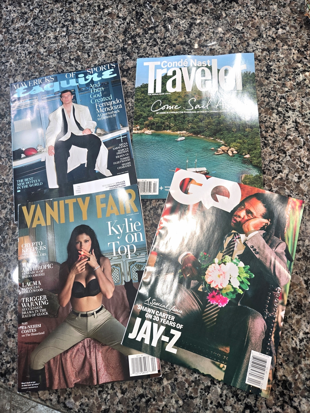 NEW Magazine Lot  GQ, Vanity Fair, Condé Nast Traveler, Esquire (Kylie, JayZ,